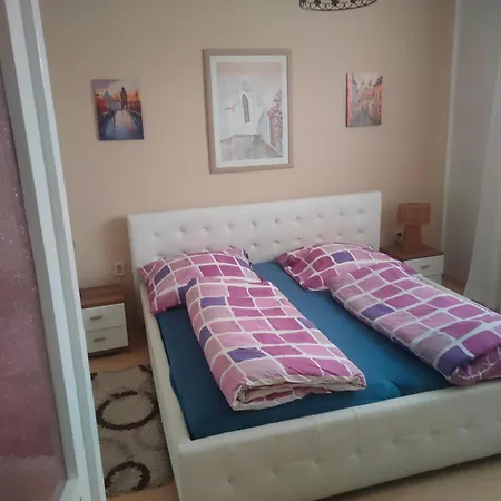 Privatunterkunft Ohrada Prag