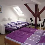 Quarto em Acomodações Particulares Ohrada *
